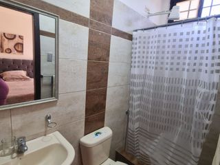 Suite Amoblada en Alquiler en Los Ceibos, 1 Habitación, 1 Baño, Parqueo, Seguridad, Incluye Servicios, Norte de Guayaquil.