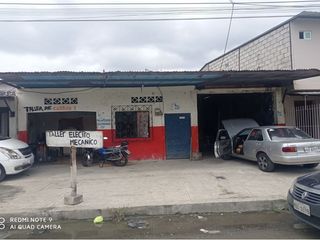 Foto 1 de Terreno y casa de venta en manta Zona norte manabi