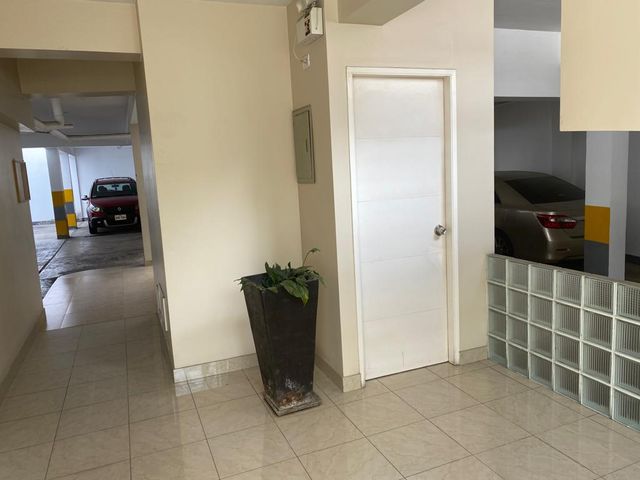 VENDO DEPARTAMENTO 2PISO JR DURERO 122 SAN BORJA