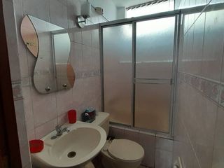 Foto 19 de SE VENDE HERMOSA CASA CON PISCINA SAN BORJA CERCA PARQUE EL RENACIMIENTO