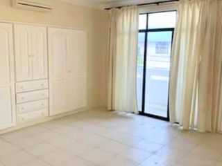 Foto 4 de CASA RENTERA  DE  VENTA EN MANTA CERCA A UNIVERSIDAD
