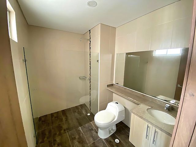 VENTA DE APARTAMENTO UBICADO EN CIUDAD JARDIN EN BARRANQUILLA