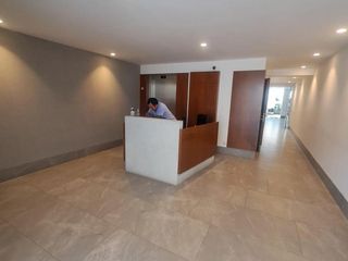 FLAT DE ESTRENO CON GRAN TERRAZA - TIPO CASITA - PRIMER PISO - 3 COCHERAS - DEPÓSITO