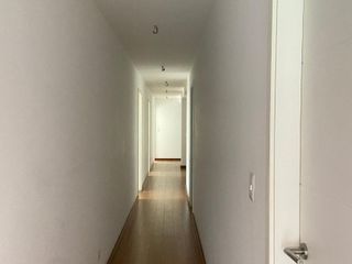 FLAT DE ESTRENO CON GRAN TERRAZA - TIPO CASITA - PRIMER PISO - 3 COCHERAS - DEPÓSITO