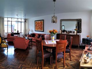Foto 4 de SURCO VENTA 1ER PISO (NO TIENE AIRES) 230 M2 3 DORM TERRAZA + JARDIN  + 1 COCHERA