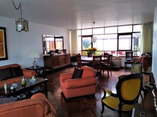 Foto 3 de SURCO VENTA 1ER PISO (NO TIENE AIRES) 230 M2 3 DORM TERRAZA + JARDIN  + 1 COCHERA