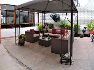 Foto 5 de SURCO VENTA 1ER PISO (NO TIENE AIRES) 230 M2 3 DORM TERRAZA + JARDIN  + 1 COCHERA