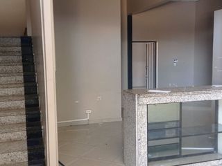 Foto 15 de Local comercial de alquiler en manta zona norte