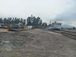 Venta de Terreno en Pintag, vía principal al valle, Cerca al redondel.