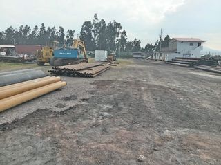 Venta de Terreno en Pintag, vía principal al valle, Cerca al redondel.