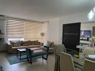 Foto 3 de Vendo Hermoso y Moderno Departamento de 3 Dorm. con Moderno Ascensor