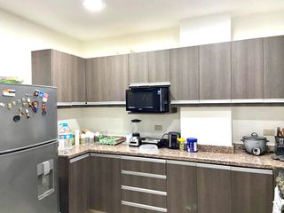 Foto 4 de Vendo Hermoso y Moderno Departamento de 3 Dorm. con Moderno Ascensor