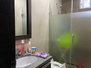 Foto 14 de Vendo Hermoso y Moderno Departamento de 3 Dorm. con Moderno Ascensor
