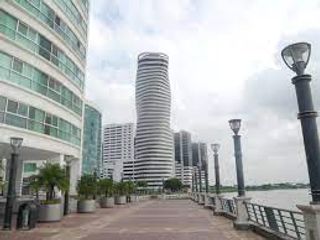 Vendo amplia oficina edificio The Point Puerto Santa Ana Guayaquil