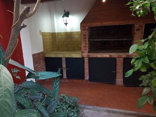 Foto 10 de Flores Norte Alquiler de casa tipo duplex 170 mts - 3 cuartos 2 baños - AMOBLADA hasta 7 personas o Profesional vacia