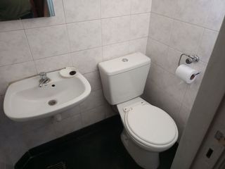 Foto 8 de Flores Norte Alquiler de casa tipo duplex 170 mts - 3 cuartos 2 baños - AMOBLADA hasta 7 personas o Profesional vacia