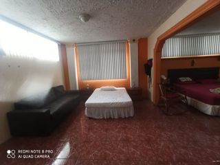 Foto 13 de casa comercial de venta en manta avenida 113