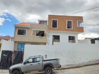 Dos villas juntas en venta, por estrenar, hermoso sector Pencas Altas $115.000dlrs.