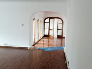 Rento excelente casa para oficinas, consultorios