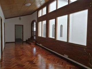 Rento excelente casa para oficinas, consultorios
