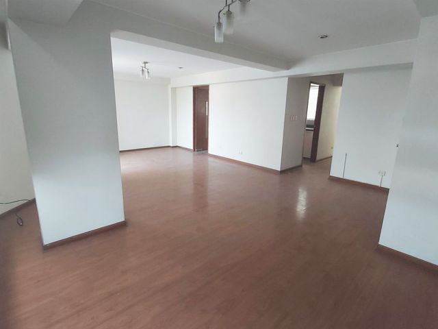 ALQUILO DPTO 175m2 $800 EN DÓLARES PISO 2 SIN AMOBLAR  -  03 DORM + 02 COCHERAS EN SURCO