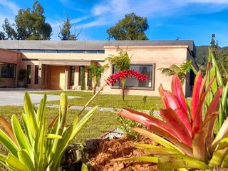 Foto 25 de New, Modern Home in Community with Lakes, Sports Areas and Nature Trails, La Ceja