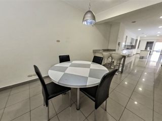 Foto 5 de VENDO TRIPLEX 783M2 MALECON PAUL HARRIS BARRANCO