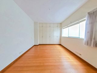 Foto 13 de VENDO TRIPLEX 783M2 MALECON PAUL HARRIS BARRANCO