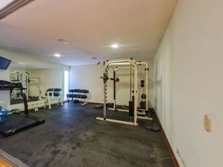 Foto 21 de VENDO TRIPLEX 783M2 MALECON PAUL HARRIS BARRANCO
