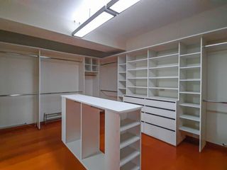 Foto 19 de VENDO TRIPLEX 783M2 MALECON PAUL HARRIS BARRANCO