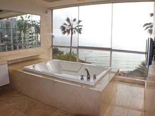 Foto 18 de VENDO TRIPLEX 783M2 MALECON PAUL HARRIS BARRANCO