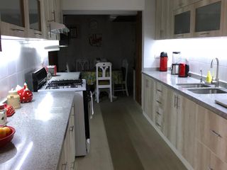 Foto 6 de VENTA DE UN HERMOSO DEPARTAMENTO EN PRIMER PISO CON COCHERA EN BARRANCO DE 135 M2