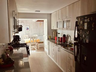 Foto 4 de VENTA DE UN HERMOSO DEPARTAMENTO EN PRIMER PISO CON COCHERA EN BARRANCO DE 135 M2