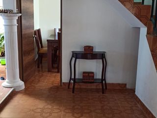 Foto 3 de ATIPIKA VENDE - CASA CERCA AL CENTRO