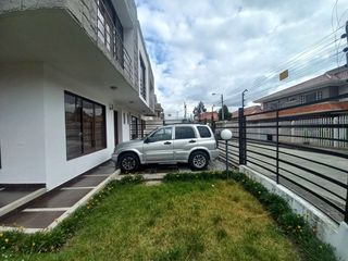 CASA ESQUINERA EN VENTA SECTOR OCHOA LEON