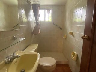 RENTO CASA EN PUEMBO, 5 DORMITORIOS, PRECIOSOS JARDINES Y PISCINA