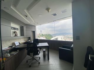 Foto 12 de Se venden oficinas + bodegas + parqueos the Point