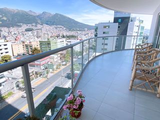 Renta hermoso departamento edificio Yoo quito