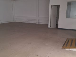 Foto 8 de LOCAL INDUSTRIAL / COMERCIAL - VENTA O ALQUILER (SAN LUIS)