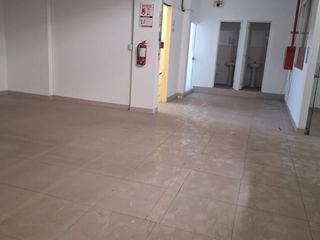 Foto 11 de LOCAL INDUSTRIAL / COMERCIAL - VENTA O ALQUILER (SAN LUIS)