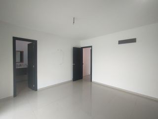 Foto 8 de Casa en arriendo en Ciudad Jardín.