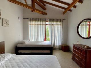 Majestuosa casa campestre vía Alcala ideal para Hotel Campestre. Hacienda Cafetera. Pereira - Colombia.
