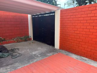 Foto 2 de VENDO CASA DE 3 DORMITORIOS EN GUAYACANES FRENTE A PARQUE