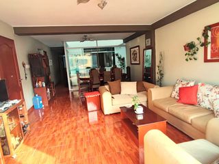 Foto 16 de EN VENTA DEPARTAMENTO 2DO PISO ( 134 M2) ALT. 2 CDRAS. AV. CARAPONGO, LURIGANCHO
