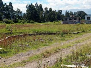 Terrenos en VENTA de 200m2, excelente ubicación de Conocoto, sector la Salle. Quito, Ecuador