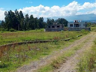 Terrenos en VENTA de 200m2, excelente ubicación de Conocoto, sector la Salle. Quito, Ecuador