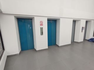 Foto 4 de RENTO 2 OFICINAS  EN  UN MISMO PISO SECTOR NNUU CERCA CENTROS COMERCIALES CCI, CARACOL