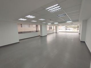 Foto 15 de RENTO 2 OFICINAS  EN  UN MISMO PISO SECTOR NNUU CERCA CENTROS COMERCIALES CCI, CARACOL
