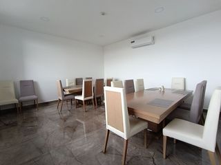 Foto 16 de Venta de Edificio/Oficina Comercial amoblado en la Cooperativa La Fragata, Guayaquil-Ecuador