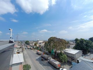 Foto 19 de Venta de Edificio/Oficina Comercial amoblado en la Cooperativa La Fragata, Guayaquil-Ecuador